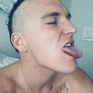 Meet your Posher, Cassandra